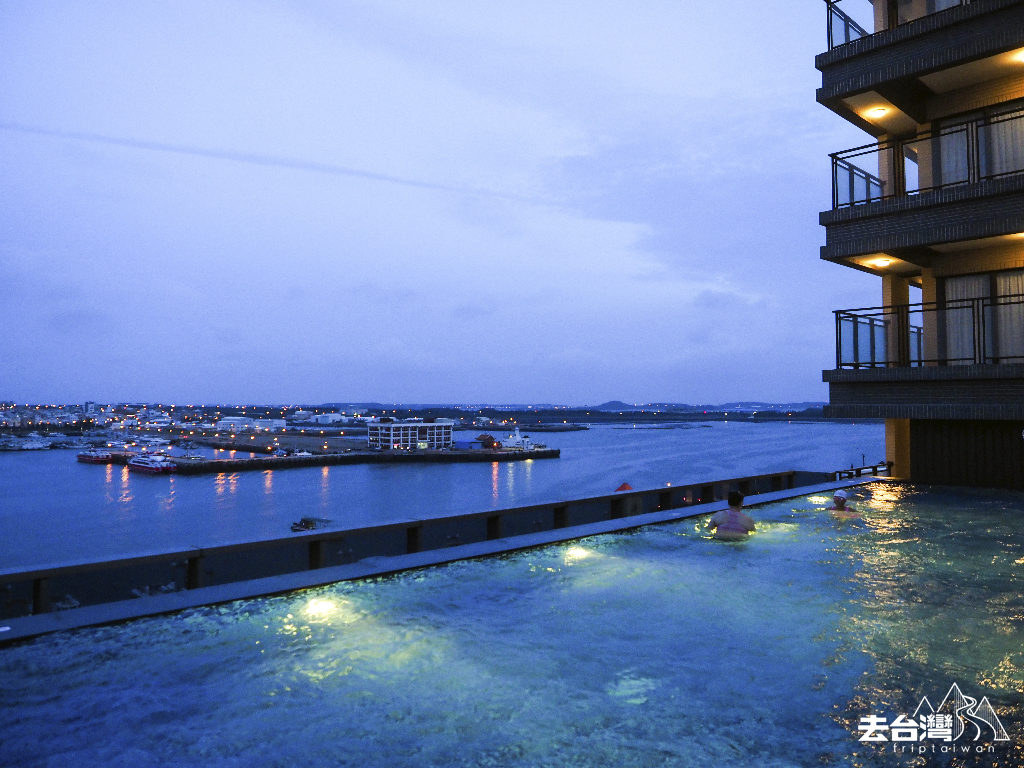 澎澄飯店--澎湖海景住宿-澎湖花火節閉幕-澎湖海灘上-澎湖住宿-澎酒酒店